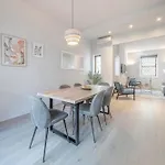 Luxurious 4 Bedroom Home In Kensington