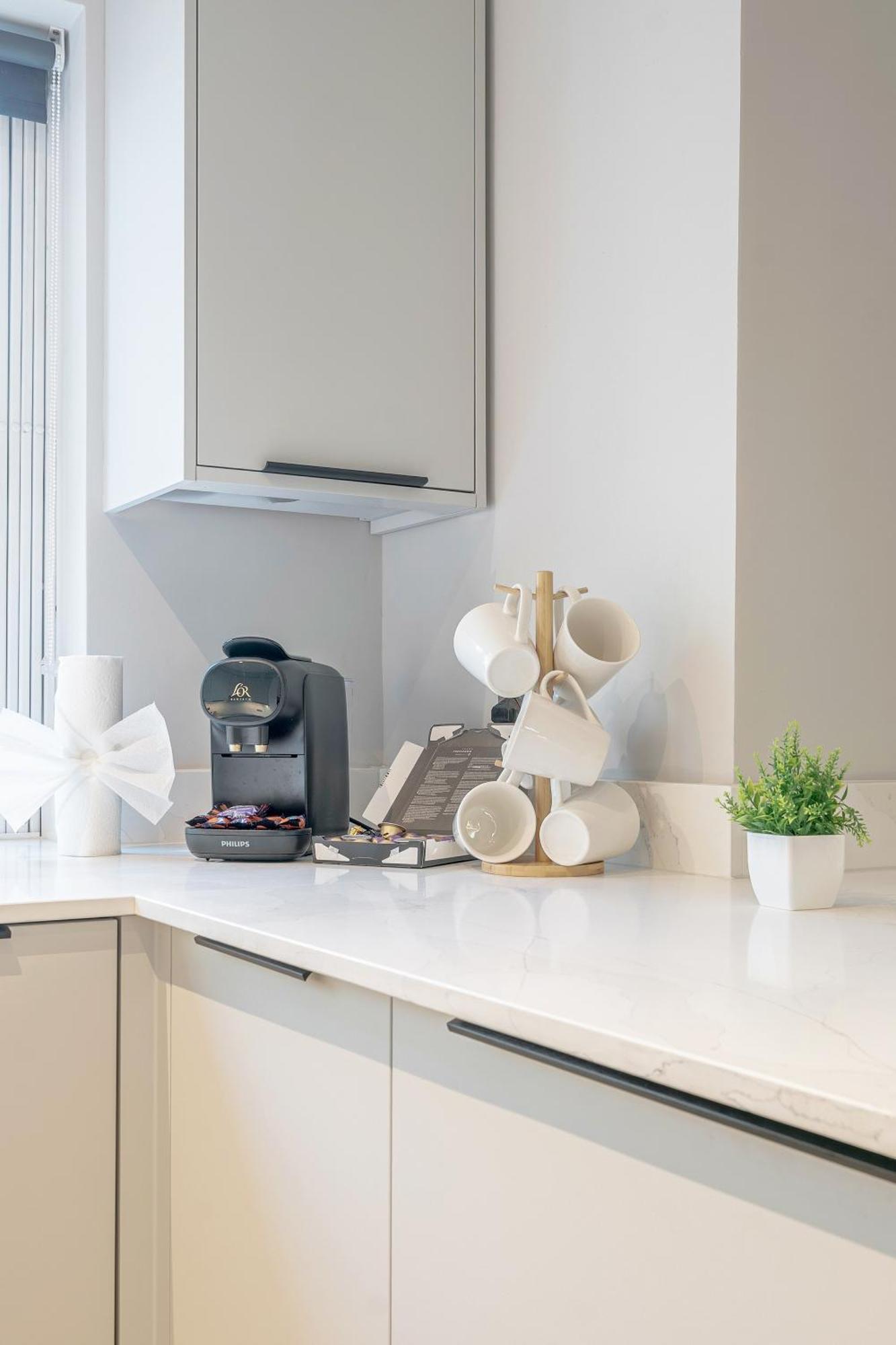 Luxurious 4 Bedroom In Kensington Hébergement de vacances