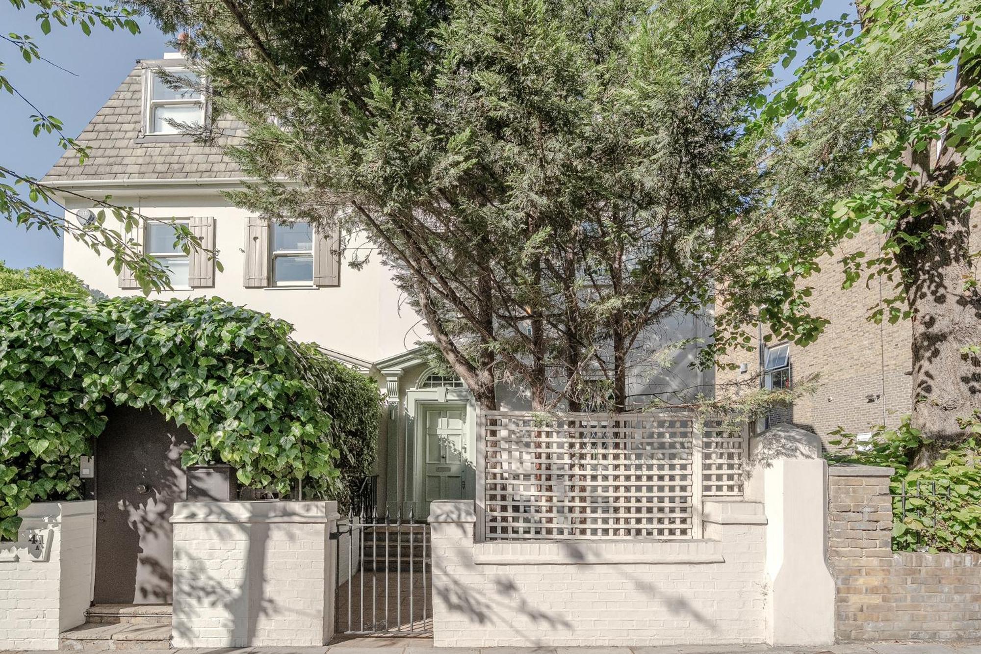 Luxurious 4 Bedroom In Kensington
