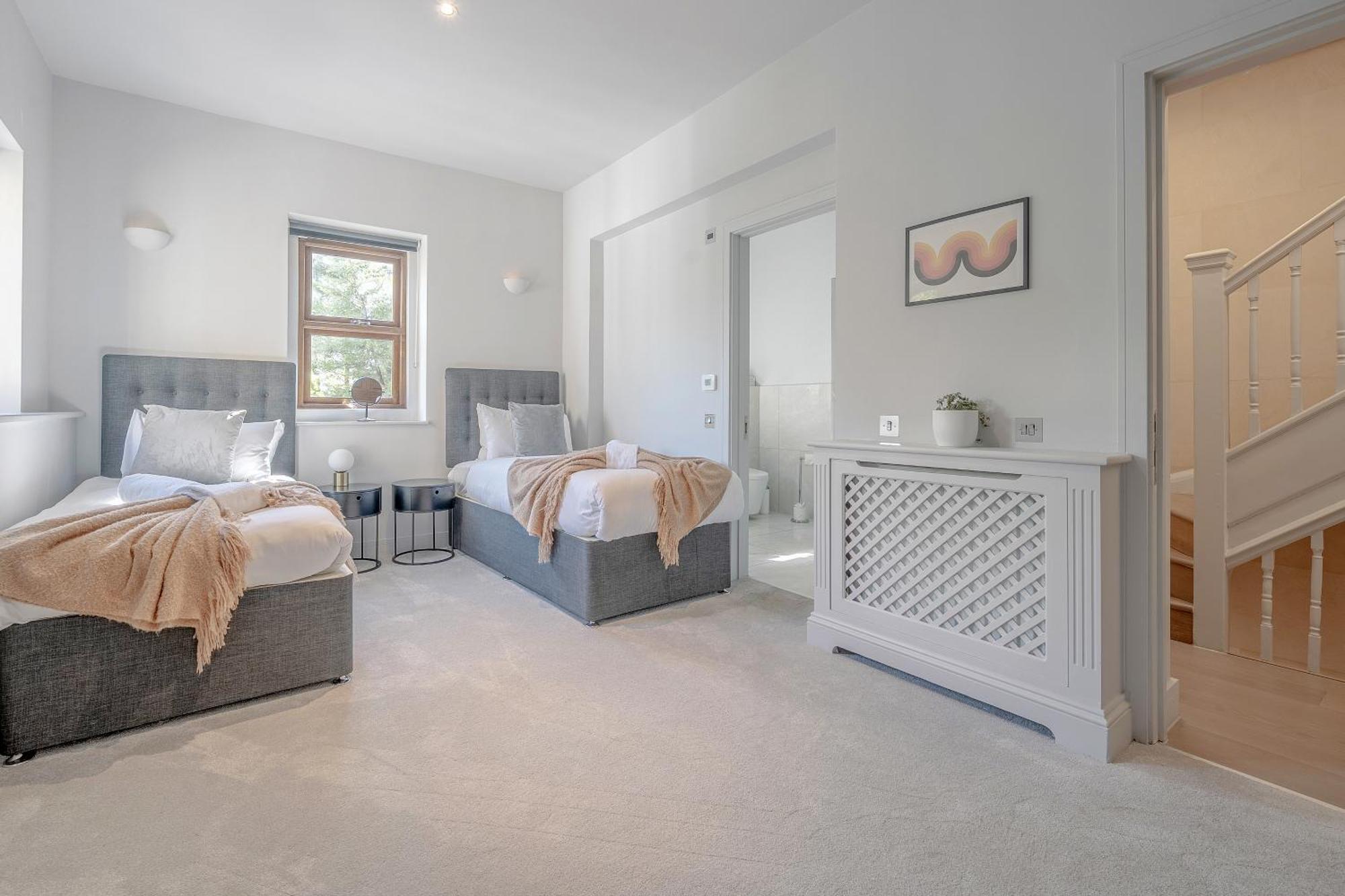 Luxurious 4 Bedroom In Kensington *