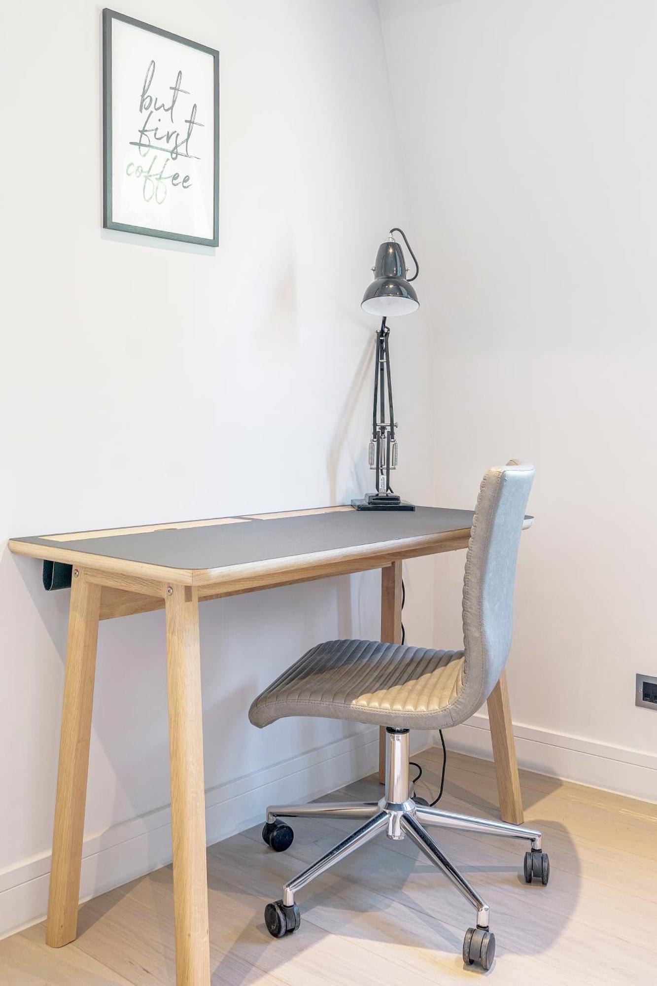 Luxurious 4 Bedroom In Kensington * Londres